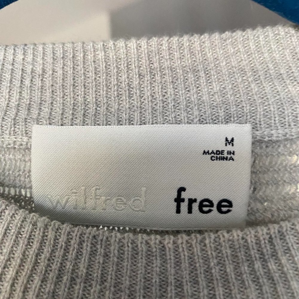 Wilfred Free x Aritzia "Lolan" Cropped, Oversized Sweater - Picture 8 of 8